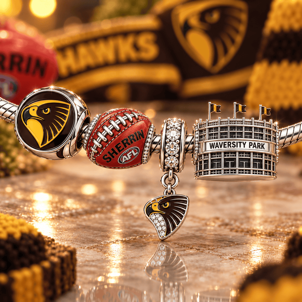 HTH Gold Charm Bracelet Set VTH